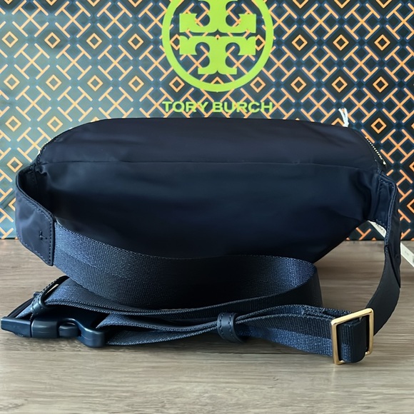 NWT Tory Burch Belt Bag in Navy Blue - Picture 4 of 9